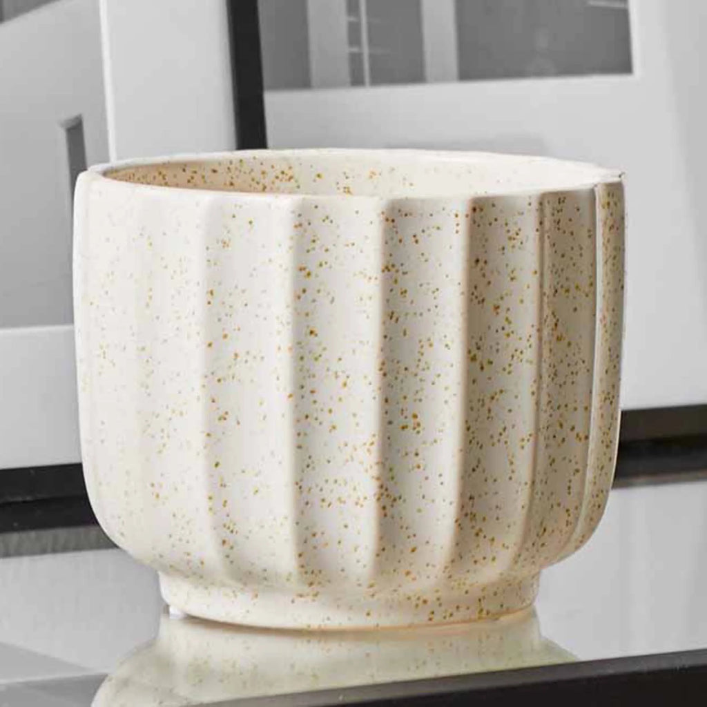 4.5" Speckled Ribbed Ceramic Vase, Cream White, 1 - Piece