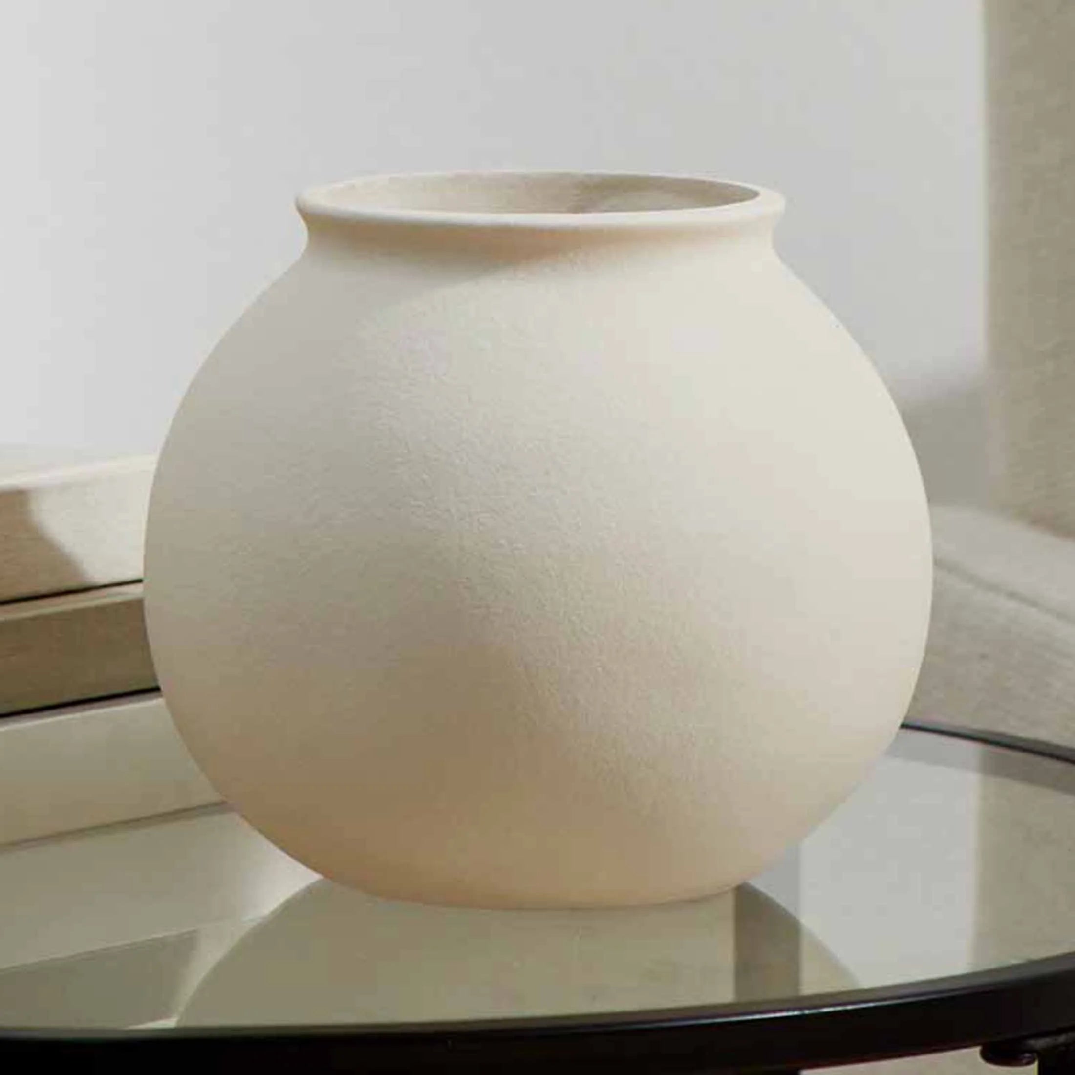 Matte Ceramic round Vase, 5.9", Natural Beige White