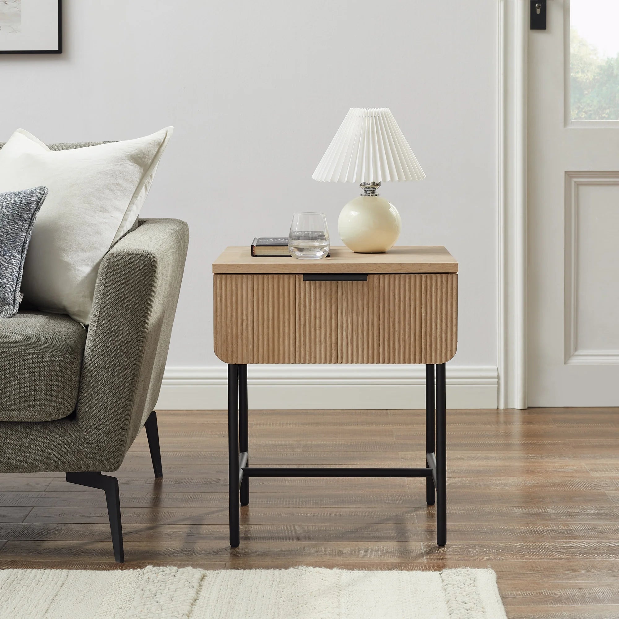 18.5" Reeded 1-Drawer Side Table - Coastal Oak/ Black